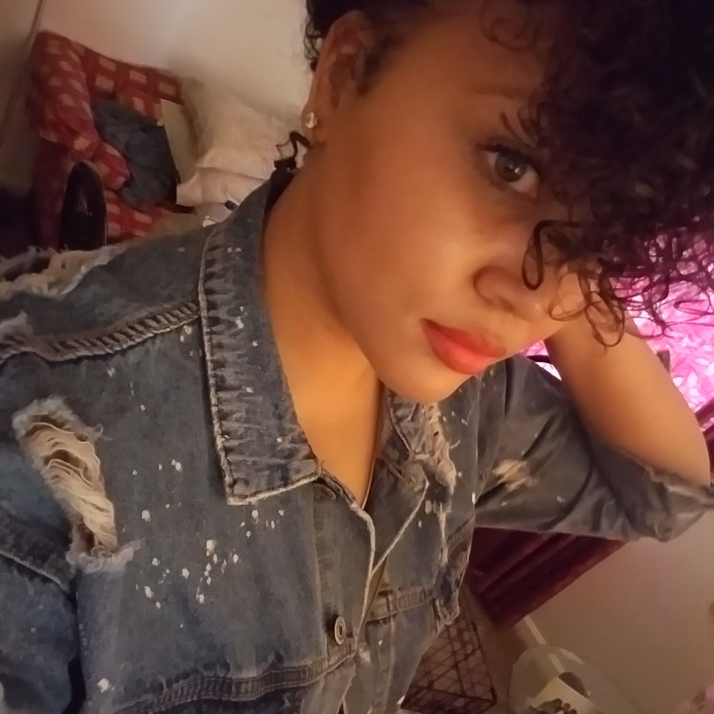 Meet your Posher, Sierra